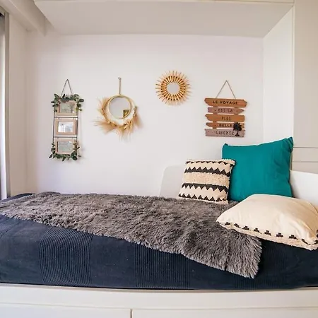 Charming 10 Minutes From The Croisette Appartement